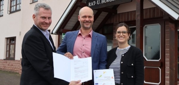 Dorfentwicklung - Übergabe zweier Förderbescheide