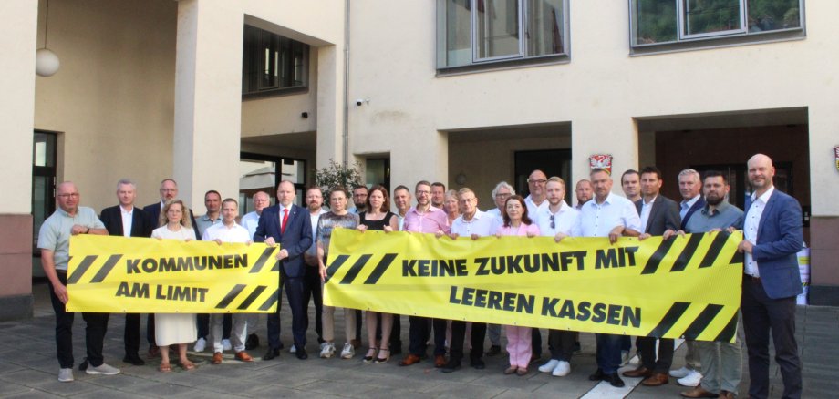 Kommunale Vertreter:innen der Aktion "Kommunen am Limit"